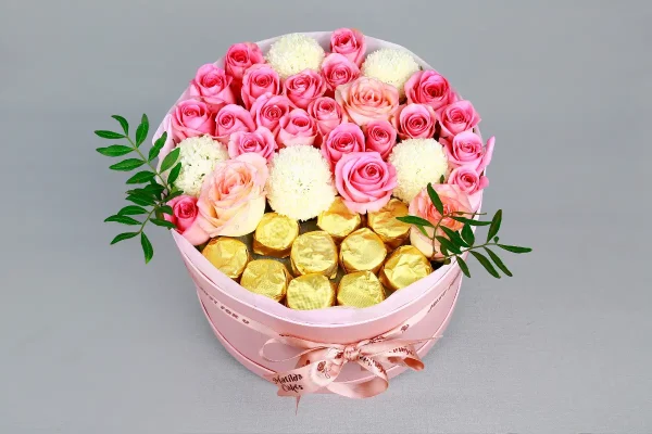 Roses White Pink Choco Bouquet - Image 2
