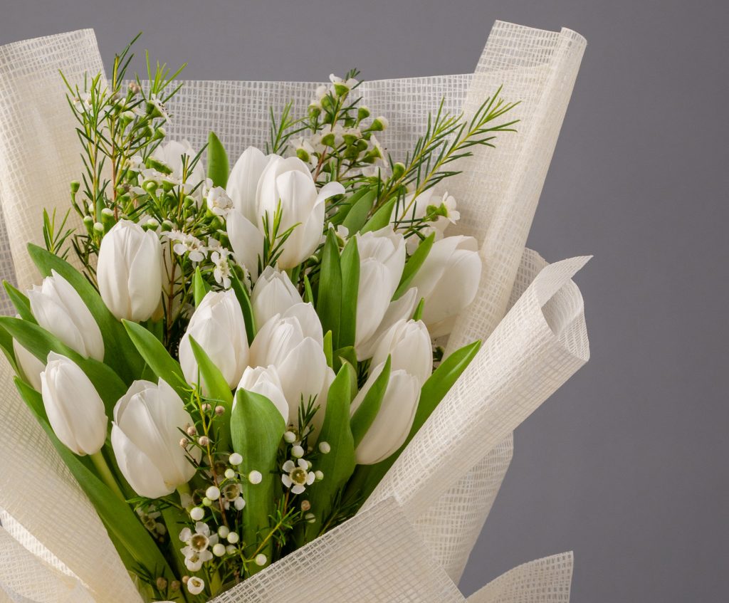 White Tulip Bouquet - Image 2