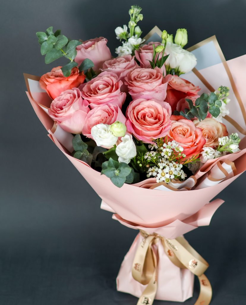 Blue mixed Bouquet - Image 2